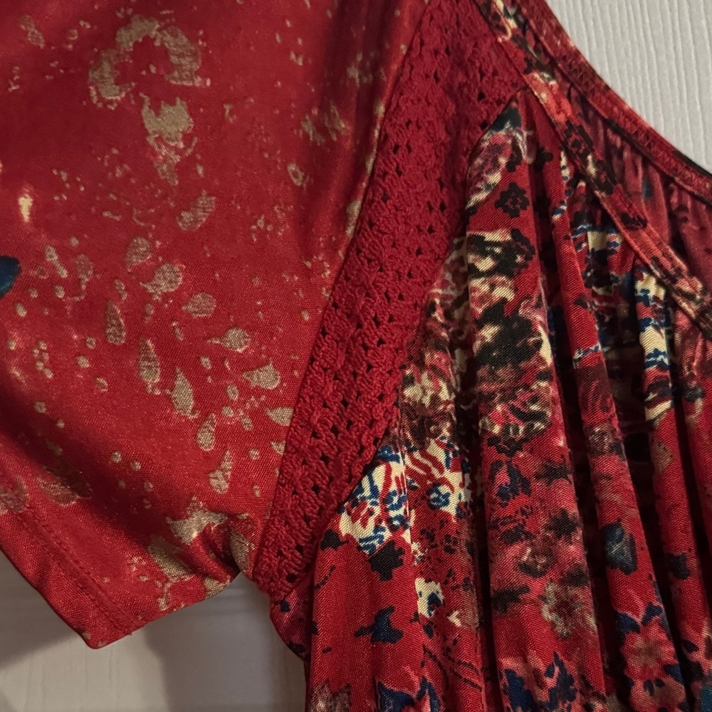 Free People Red Floral Babydoll top - Picture 4 of 8